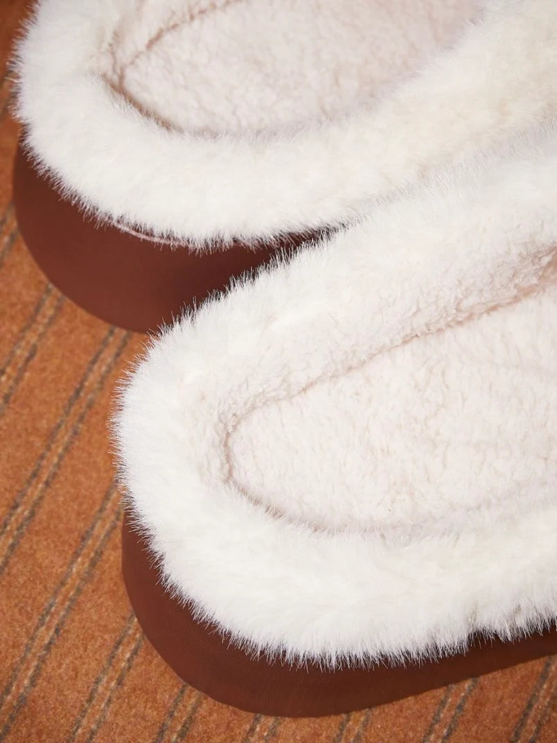 Hello Kitty Fuzzy Memory Foam Slippers – Cozy Indoor & Outdoor