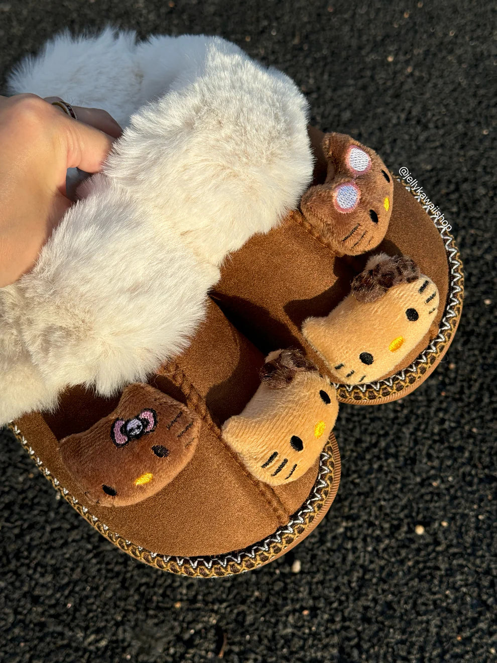 Cozy Hello Kitty Brown Slippers – Fluffy Winter Footwear