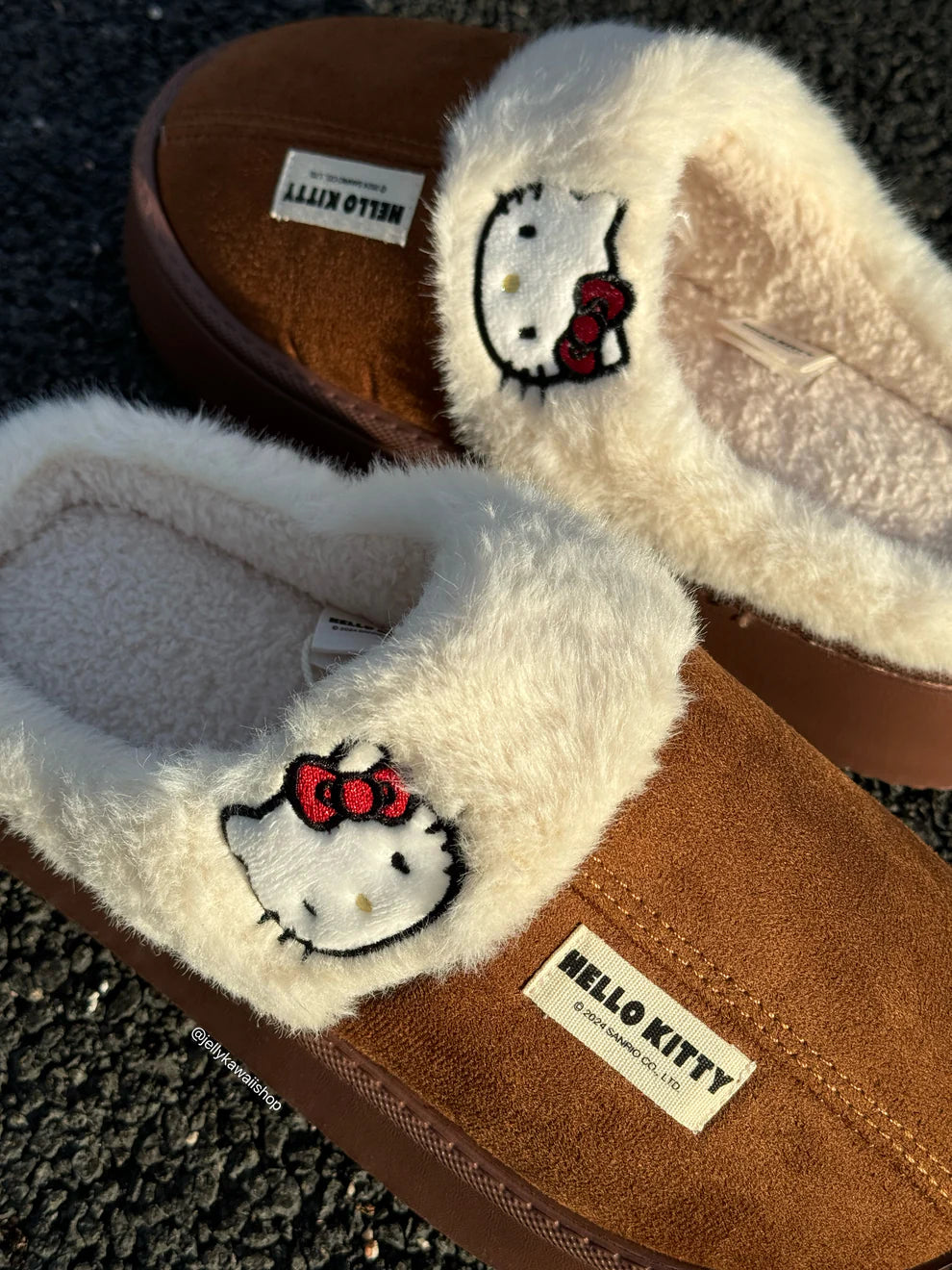 Hello Kitty Fuzzy Memory Foam Slippers – Cozy Indoor & Outdoor