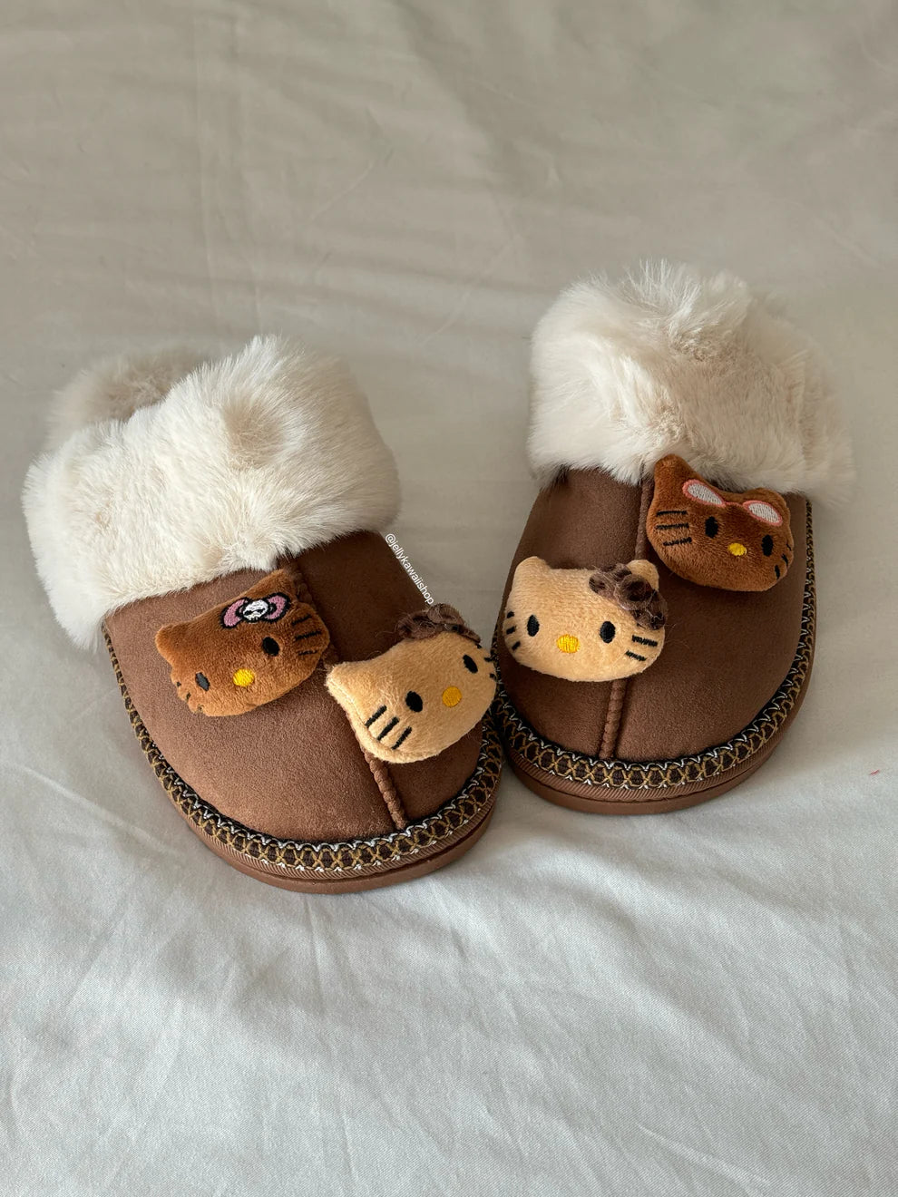 Cozy Hello Kitty Brown Slippers – Fluffy Winter Footwear