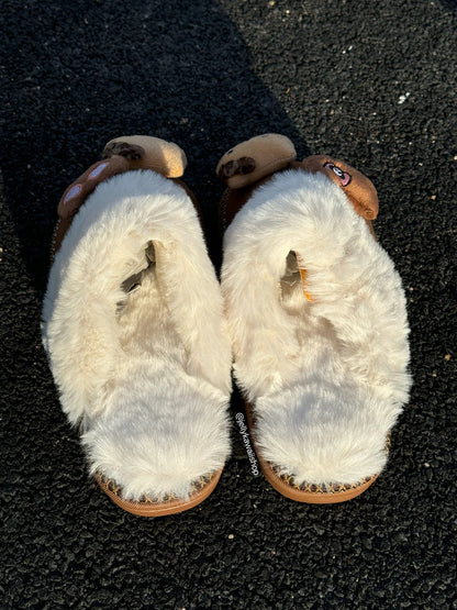 Cozy Hello Kitty Brown Slippers – Fluffy Winter Footwear
